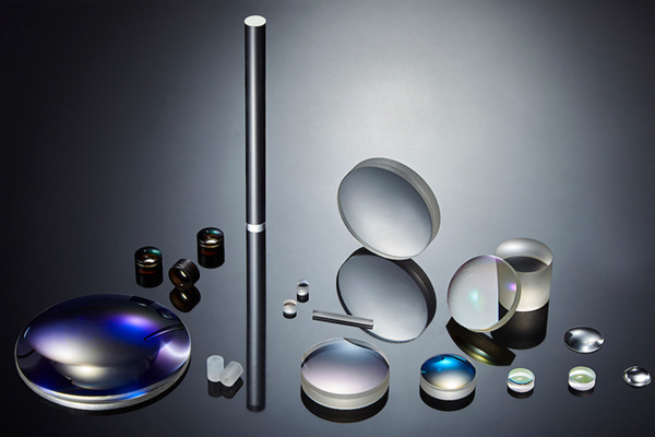 /uploads/image/2023/08/04/02f8ced00989fdadc3208de2553b44b4.jpg 光學鏡片1.jpg